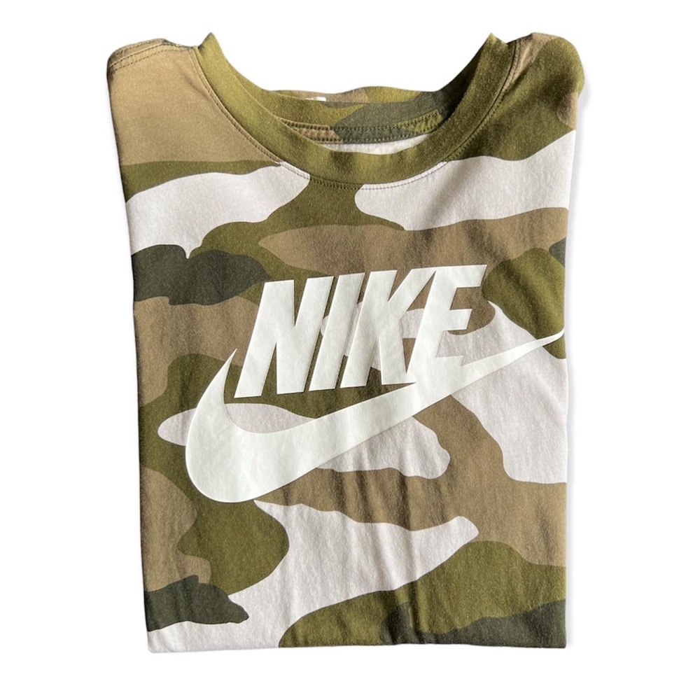 NIKE Camo Tee
